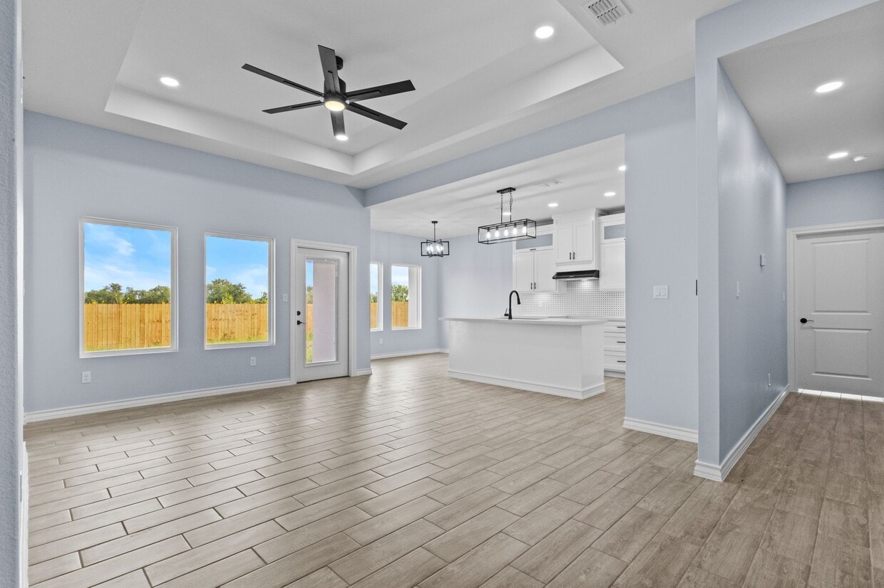 Building Photo - 308 Faith Dr