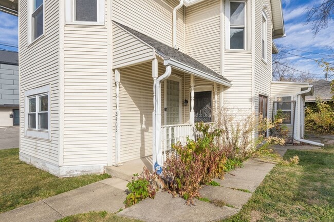 Building Photo - 2402 East Ave