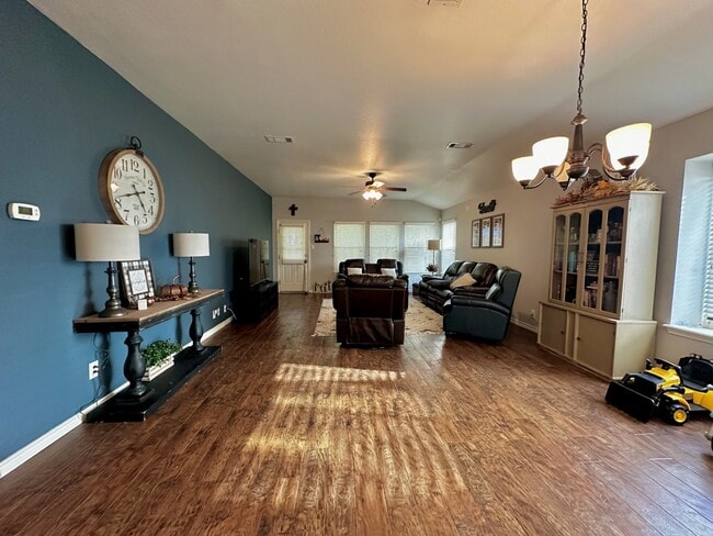 Foto del edificio - 3617 Marietta Ln