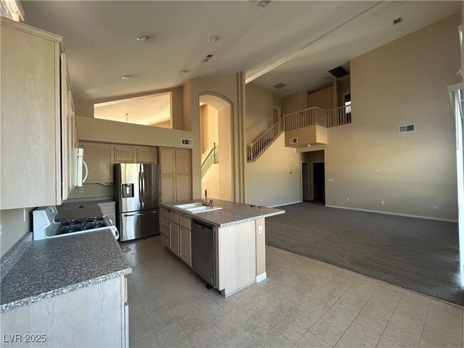 Building Photo - 157 Lakewood Garden Dr