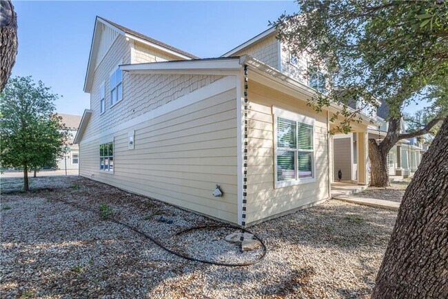 Foto del edificio - 201 Grange Rd