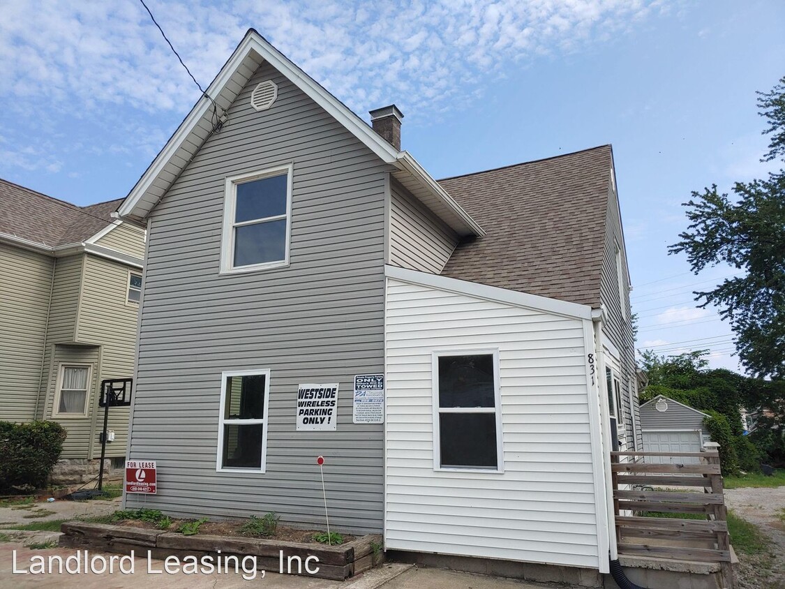 Primary Photo - 4 br, 1 bath House - 831 Lake Avenue