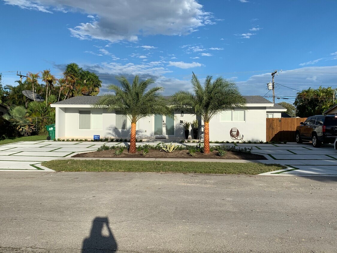 Foto principal - 4865 SW 94th Ave