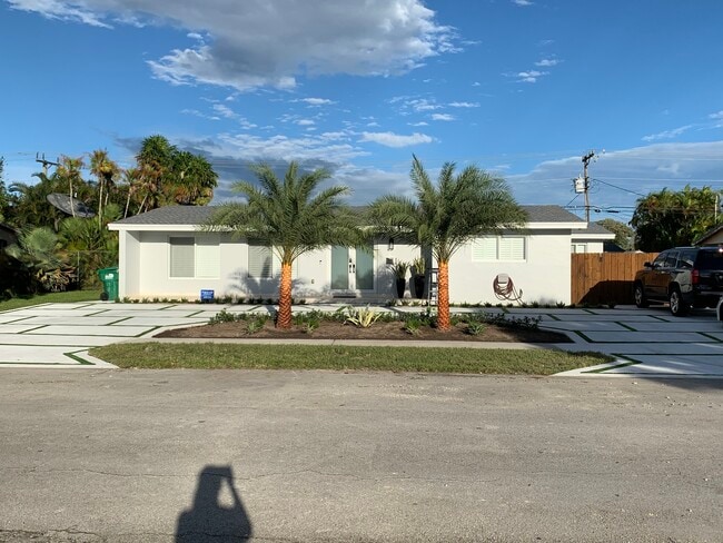 Photo - 4865 SW 94th Ave House