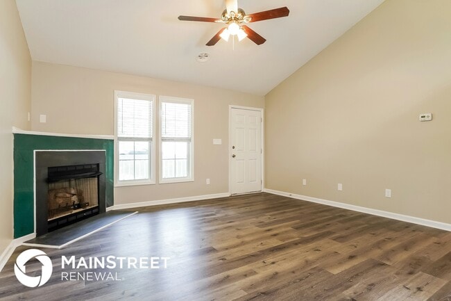 Building Photo - 1491 Smokey Mountain Dr