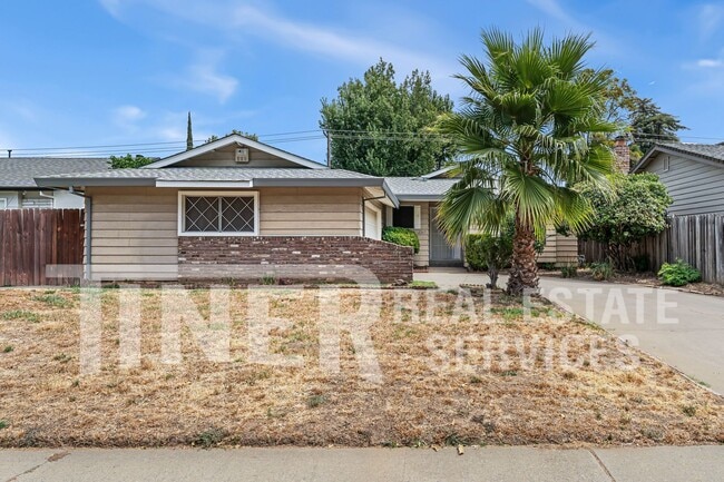 Building Photo - 2267 La Grama Dr