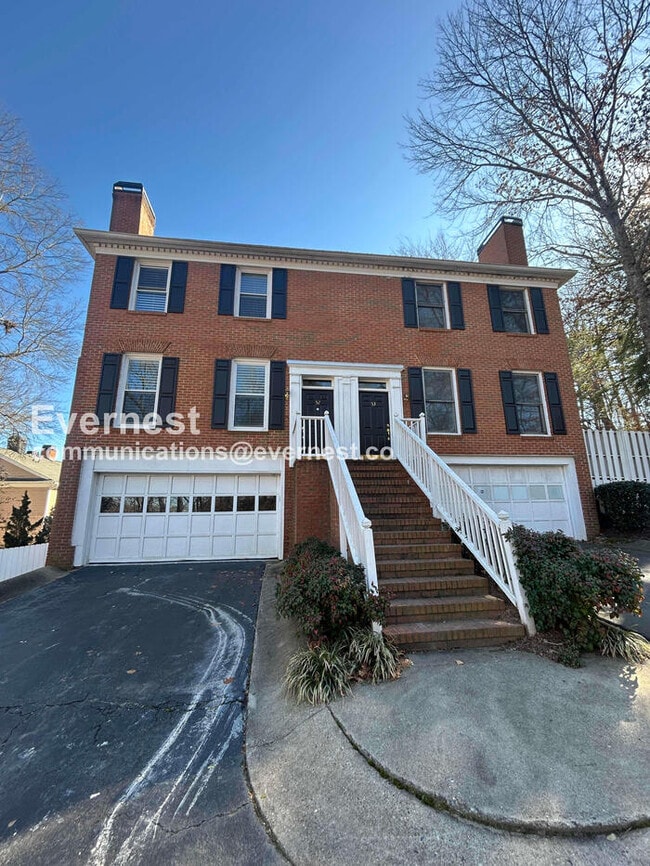 Building Photo - 7500 Roswell Rd