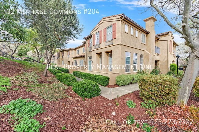 Building Photo - 32 Meritage Common