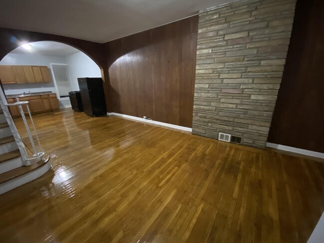 Photo - 1333 Princess Ave House