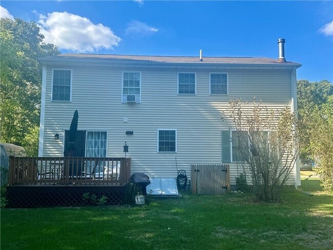 Building Photo - 37 Lakeside Dr