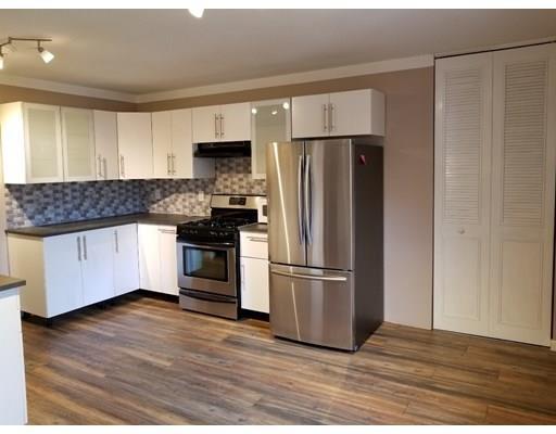Foto del edificio - 81 Regency Park Dr
