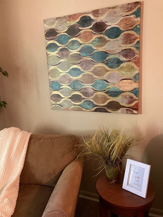 Comfortable furnishings - 158 Willow Oak Ter