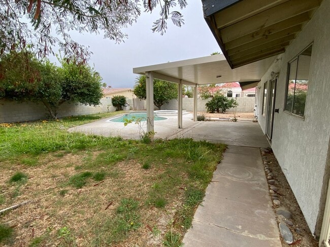 Building Photo - 68305 Encinitas Rd