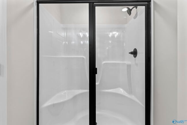 Building Photo - 247 Susan Lynn Dr