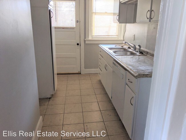 Foto del edificio - 1013-1015 W 39th St