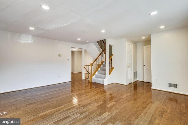 Building Photo - 3032 Braxton Wood Ct