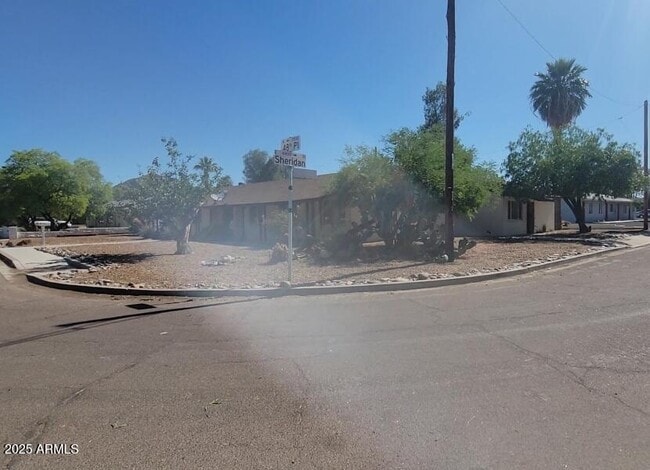 Building Photo - 2513 N 48th Pl