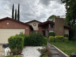 Building Photo - 9536 Mirandy Dr