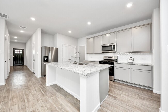 Building Photo - 68 Valiant Ridge Trail