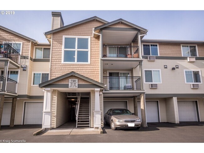 Foto del edificio - 720 NW 185th Ave