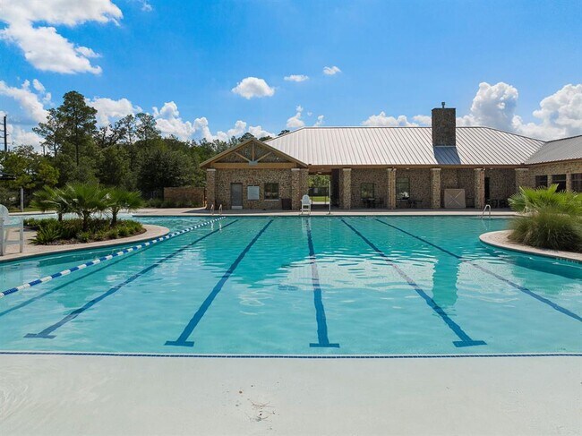 Building Photo - 3831 Fleetwood Falls Ln