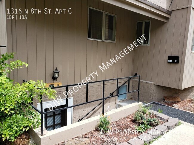 Building Photo - Affordable North End Apartment Close to Hy...