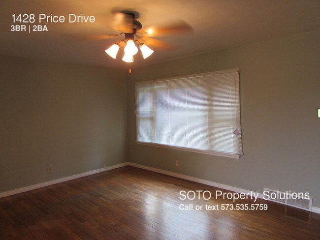 Building Photo - 1428 Price Dr