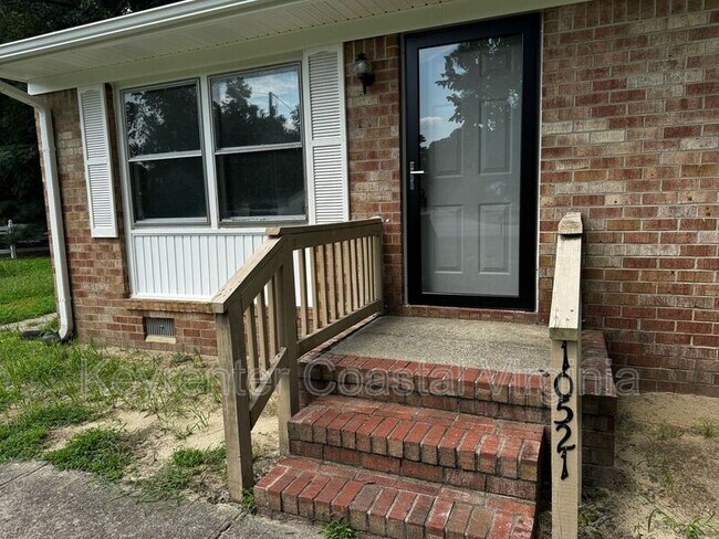 Foto del edificio - 10521 Central Hill Rd