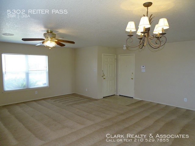 Building Photo - 5302 Reiter Pass, San Antonio, TX. 78244