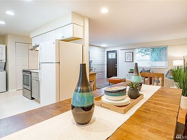 Foto del edificio - Single Family Home at 8299 Fawn Cres , Blaine