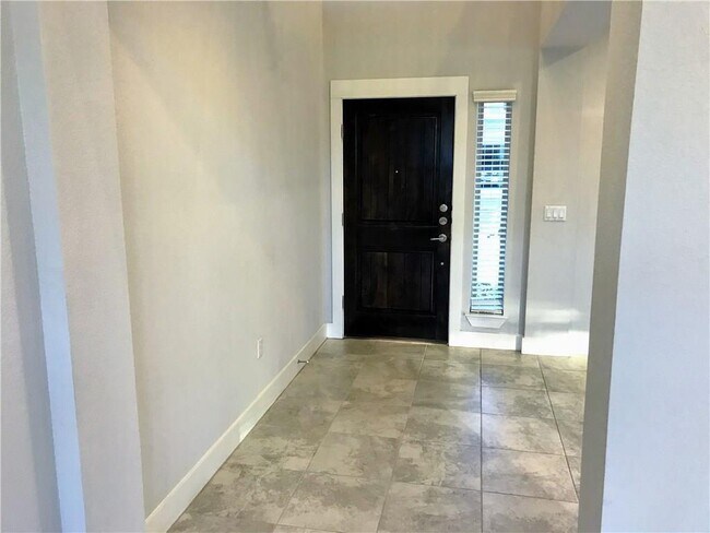 Foto del edificio - 14703 Catarina Wy