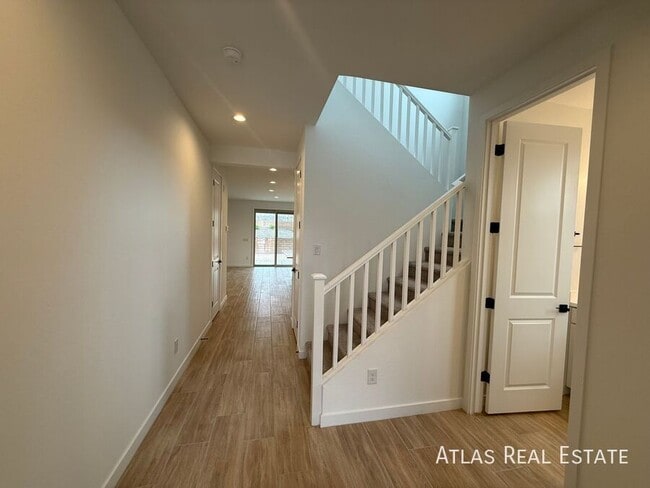 Building Photo - 16973 W Allen St.