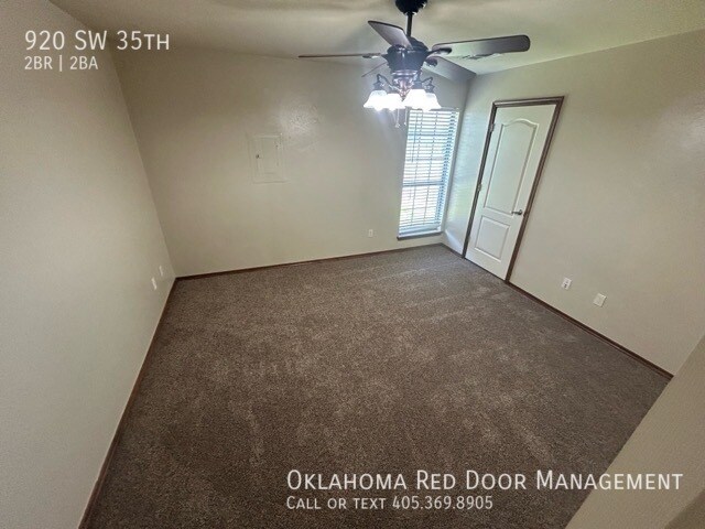 Building Photo - 920 SW 35th-