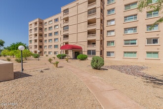 Building Photo - 7850 E Camelback Rd