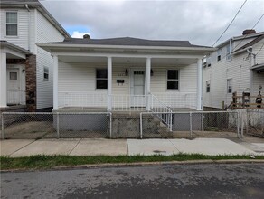 Building Photo - 623 Conrad Ave