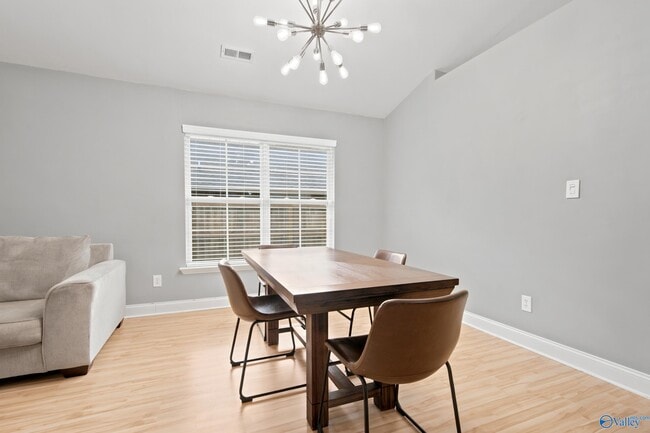 Foto del edificio - 334 Research Station Blvd NW
