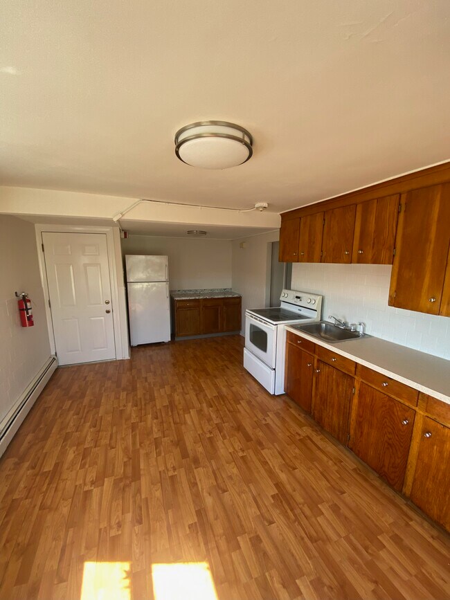 Immaculate! - 55 Grove St