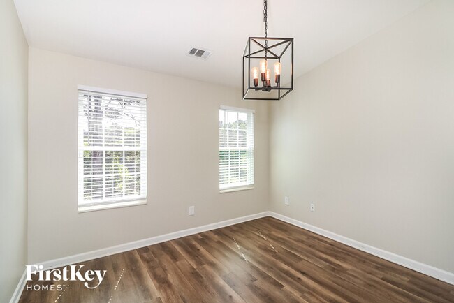 Foto del edificio - 173 Elderberry Point
