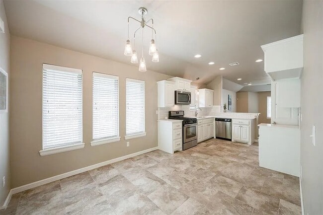 Building Photo - 5600 Campbell Creek Dr