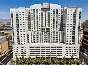 Building Photo - 150 Las Vegas Blvd N