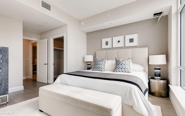 Foto del edificio - 1 br, 2 bath Condo - 1330 Lancaster St