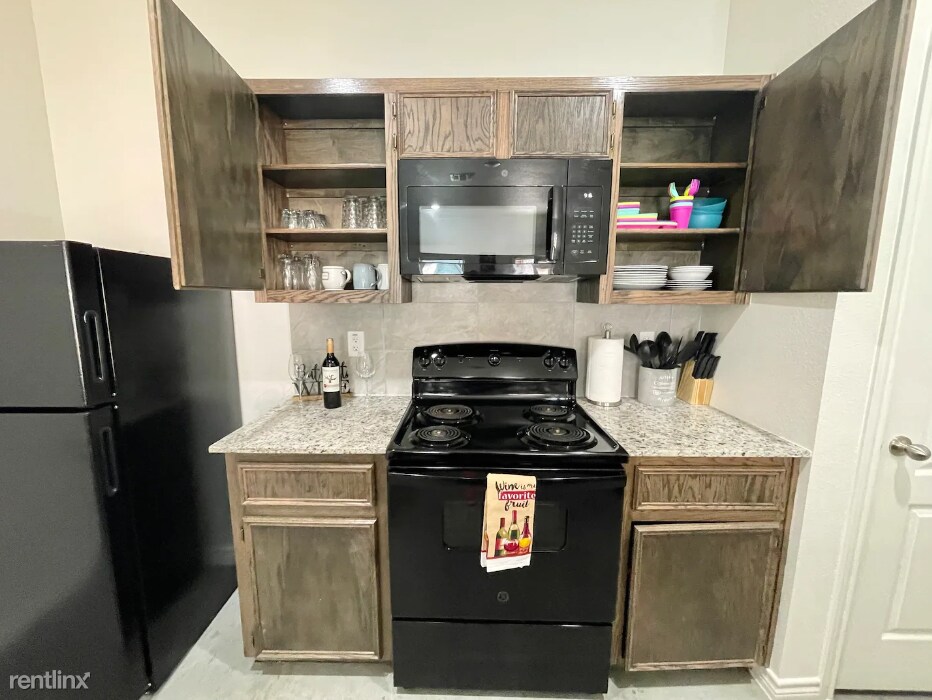 3 br, 2 bath Duplex 6000 Harriet Tubman Townhouse for Rent in