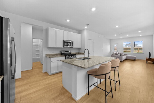 Building Photo - 18006 Lasso Mls Dr