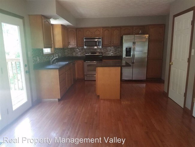 Foto del edificio - 4 br, 3 bath House - 2 Royal Oaks Lane