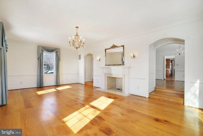 Foto del edificio - 513 Cathedral Dr