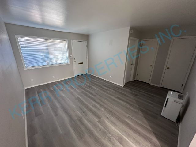 Foto del edificio - Charming Studio Living in Portland's Heart...
