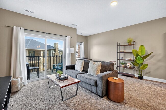 Foto del edificio - 8350 Cascade Ave