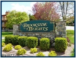 Primary Photo - 5 Brookside Heights