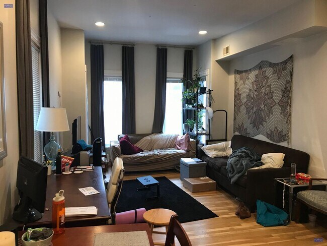 Foto del edificio - Central Square - Central AC - Updated - On site Laundry - Bike Storage