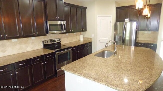 Foto del edificio - 5 bedroom in Yulee FL 32097